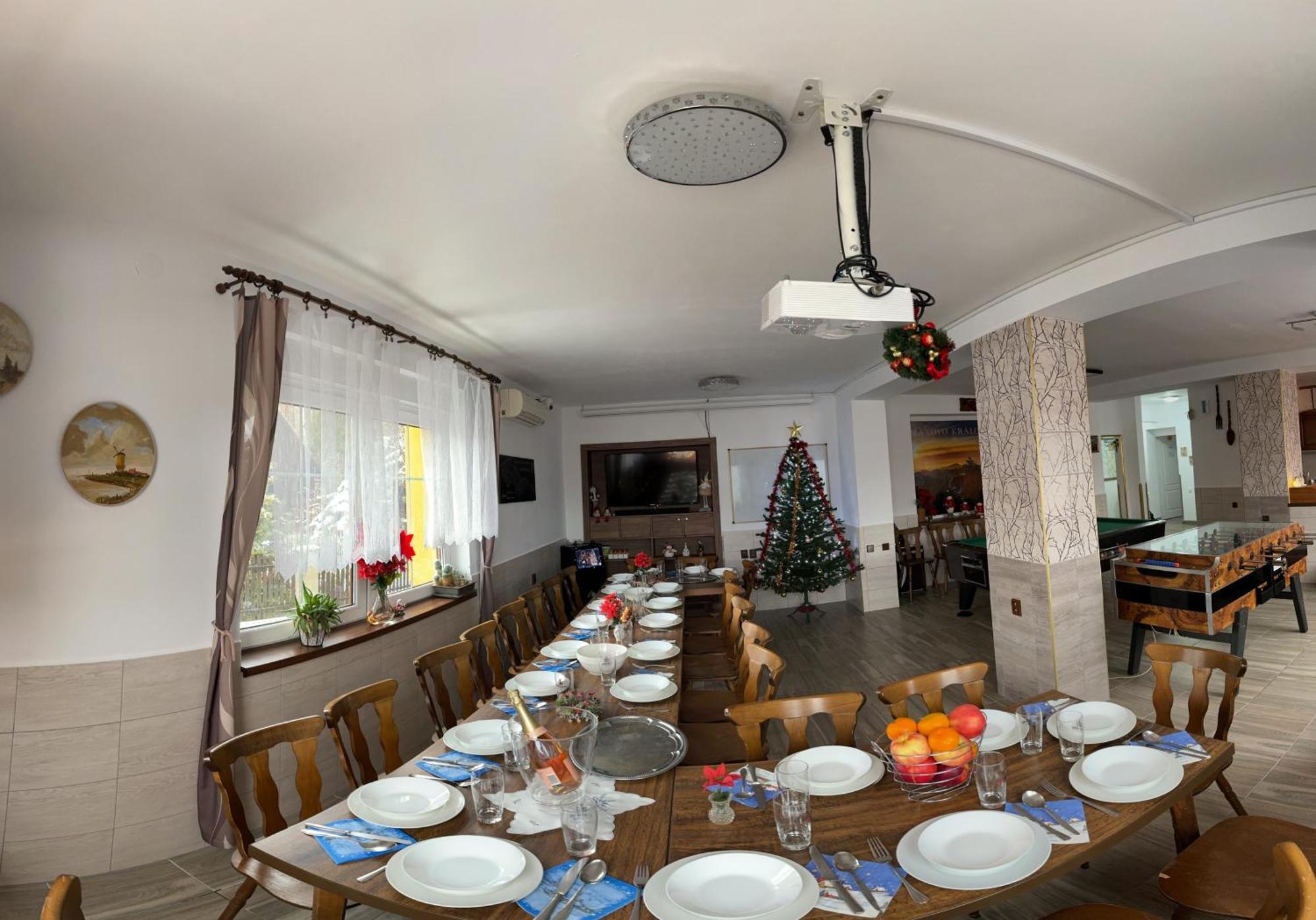 Appartement Maxovo Kralovstvi à Rovensko pod Troskami Extérieur photo